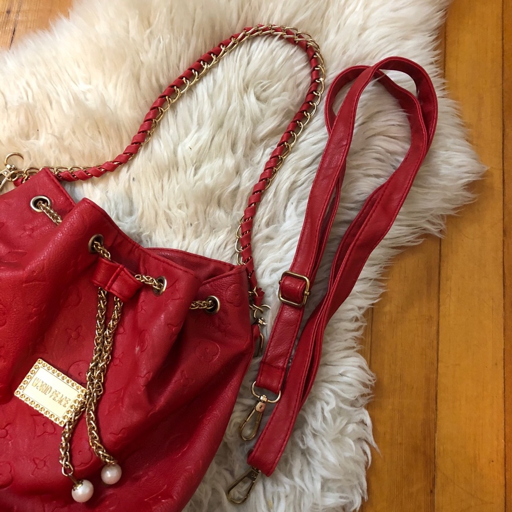 Red Gold Chain Bucket Bag - Picture 2 of 5